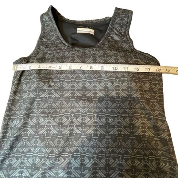 Columbia Omni-Wick Women's Athletic Dress with Built in Bra Black Gray Print XS - Picture 9 of 10